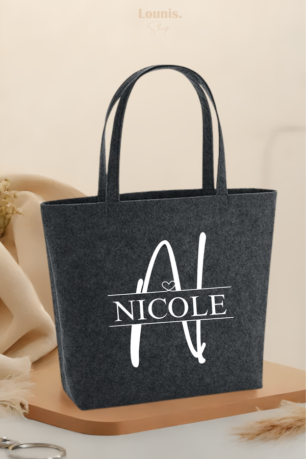 Personalisierte Filztasche mit Initial und Namen