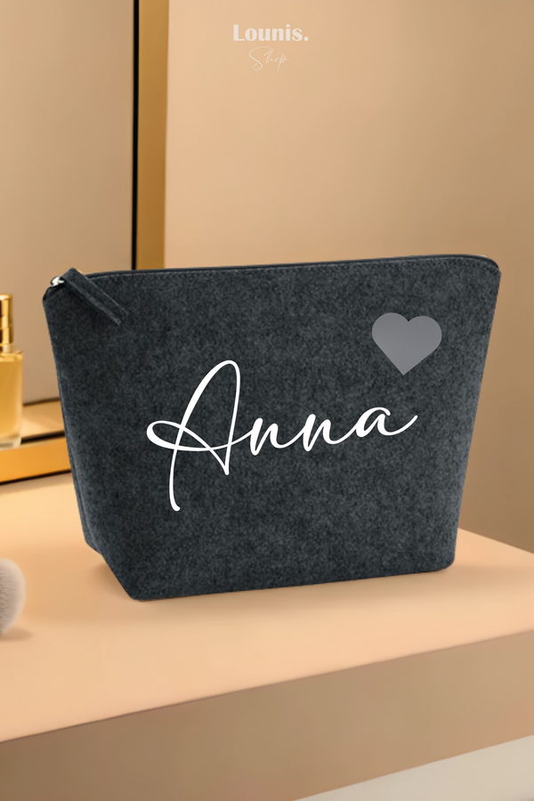 Personalisierte Kosmetiktasche aus Filz, mit Name und Herz ♥️